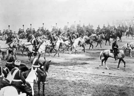 Czar reviewing Russian troops ca. 1910-1915