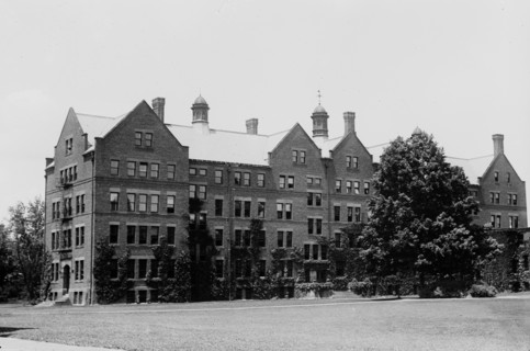 Building on the Vassar College campus ca. 1910-1929