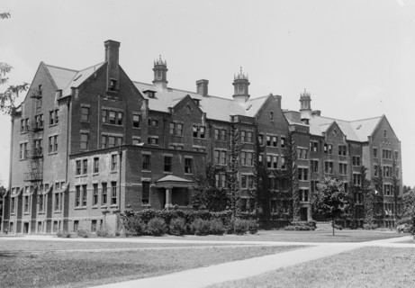 Building on the Vassar College campus ca. 1910-1929