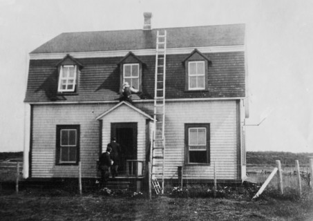 Wireless station at Pointe-au-Pere, Quebec ca. 1914
