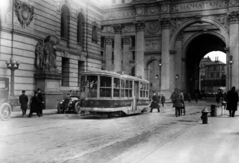 Chambers Street Car with Manhattan Municipal Building in the background, New York City ca. 1910-1915