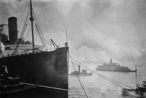LUSITANIA -- Ship with fans ca. March 1914