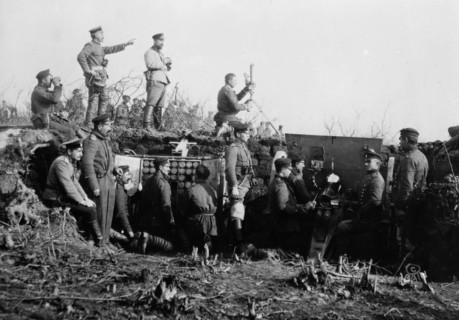 Bulgarian soldiers with guns at Çatalca, Turkey during the Balkan Wars ca. 1912-1913