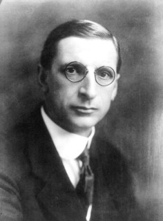 Eamonn De Valera, head-and-shoulders portrait, facing front ca. 1922-1930