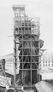 Statue of Liberty History - Assemblage of the Statue of Liberty in Paris ca. 1883