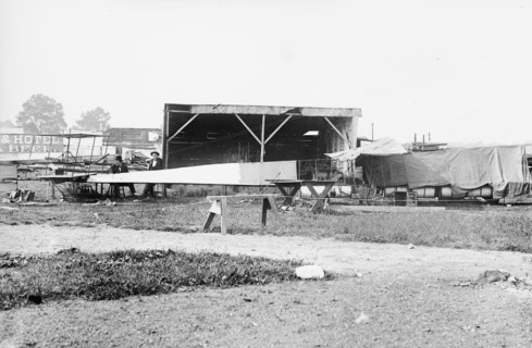 Early aviation history - Meckler-Allen Aeroplane - A biplane intended for transatlantic flight, built by John J. Meckler and C.A. Allen (or Allen Canton)   ca. 1912