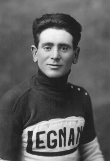 Italian cyclist Ermanno Vallazza ca. 1927