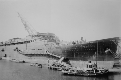 Conte di Savoia ship during its buiding at the Cantieri Riuniti dell'Adriatico of Trieste in 1932