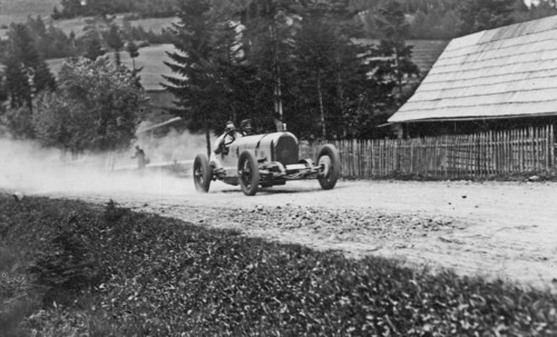 Qualifying for the Polish Championship car race in Krzyzowa; June 1929 Engineer Henryk Liefeldt in a Daimler car