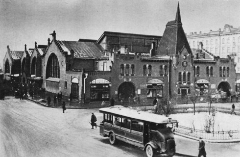 Halls on Kazimierz Wielki Square in Warsaw ca. before 1939