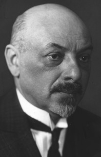 Adam Wrzosek (born on May 6, 1875 in Zagórz, died on February 26, 1965 in Poznan) - Polish pathologist, anthropologist and medical historian (unknown date)