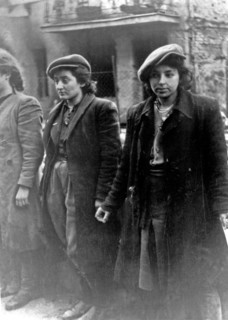 Hehalutz women captured with weapons ca. April or May 1943