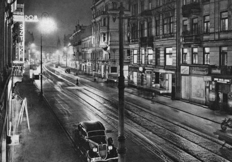Night scene on Nowy Swiat Street in Warsaw ca. 1930s