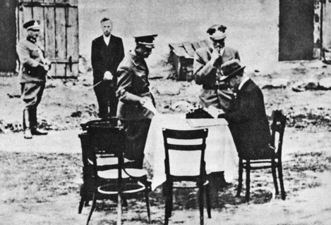 German-occupied city Bydgoszcz in Poland. Open air session of the Nazi-German “Special court in Bydgoszcz” (de: Sondergericht Bromberg). Polish defendant is visible in the background (second from the ...