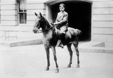 Charlie Taft, on horse 4 7 1909