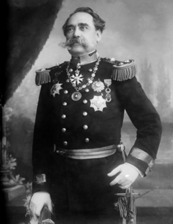 Gen. Machado of Portugal, in uniform 8 9 1915