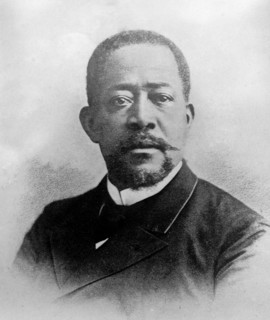 François Denys Légitime