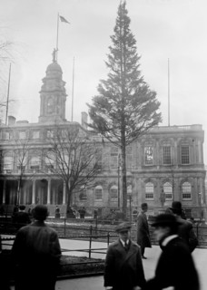 City Hall Xmas Tree 1913