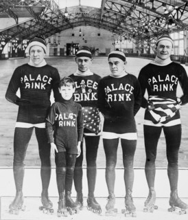 Date: 1910-1915 - Palace Rink Team - Detroit