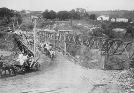 Roosevelt crossing Paranapanema River, Minas, Brazil ca. 1913