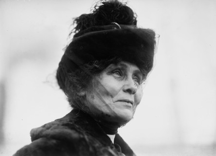 Date: 1910-1915 - Mrs. Pankhurst / Suffragette Emmeline Pankhurst