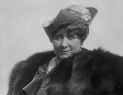 Date: 1910-1915 - Mary Garden