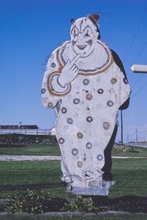 1980s United States -  Lyn Kat Antique Shop, clown sign, Route 30, Abbottstown, Pennsylvania 1989