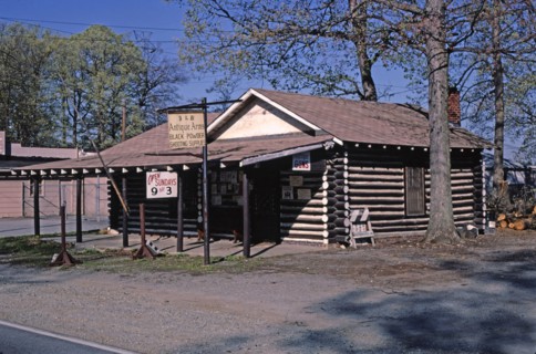 1980s America -  J & B Antique Arms, Greensboro, North Carolina 1982