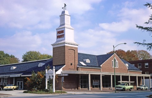 1970s America -  Penn Fruit Super Market, Haverford, Pennsylvania 1977