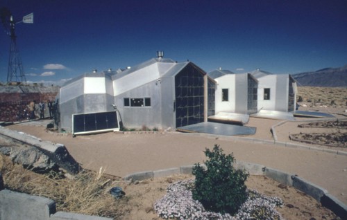 Modular solar-heated house built near Corrales, New Mexico... 04 1974