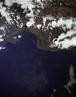 Earth observations taken from shuttle Discovery during STS-85 mission