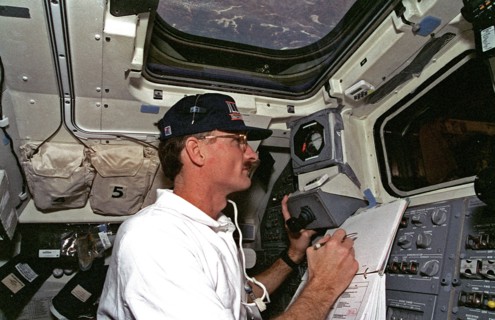 Flight deck activity during EVA 3 on Flight Day 6