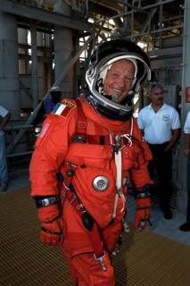 Dressed in his orange launch and entry spacesuit, STS-86 Mission Specialist Jean-Loup J.M. Chretien of the French Space Agency, CNES, participates in Terminal Countdown Demonstration Test (TCDT) activ...