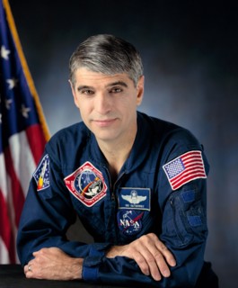 1991 - Official portrait of Astronaut Sidney M. Gutierrez