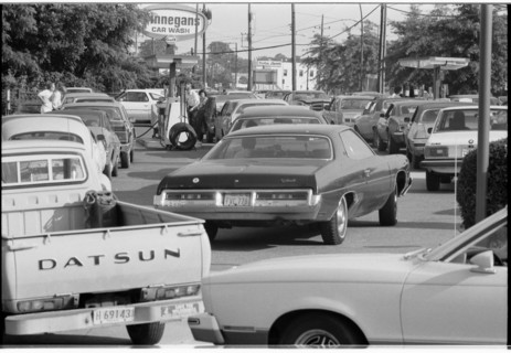 Long Lines During Gas Shortage