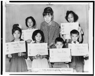 Chinese Immigrant Children Enter American School
