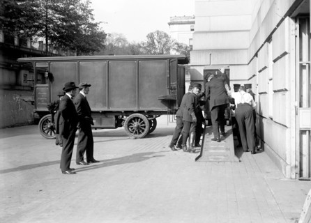 Bureau of Printing and Engraving truck ca. 1910-1917