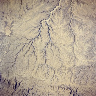 The deeply etched patterns of intermittent streams in the Hadhramaut Plateau of south Yemen