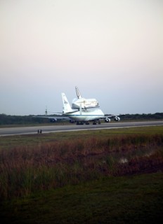 CAPE CANAVERAL, Fla. – Space shuttle Discovery