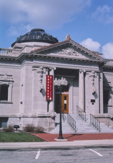 Carnegie Library central vertical detail view Anderson Indiana ca. 2004