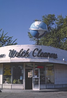 1990s America -  Welch Cleaners