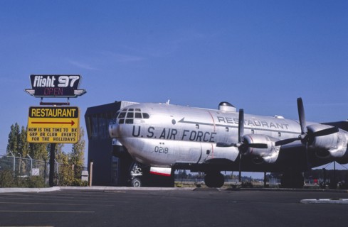 1980s America -   Flight G7 Restaurant, McMinnville, Oregon 1987