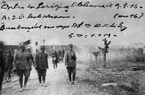 Emanuele Filiberto di Savoia enters Gorizia on 9 August 1916