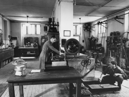 tci road experimental institute, laboratory for materials experiments, août 1954