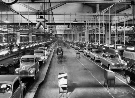 italie, turin, fiat mirafiori, chaîne de montage, années 1950
