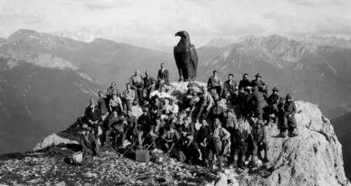 italie, trentino alto adige, dolomites, catinaccio groupe rosengarten, les grandes excursions nationales organisées par touring dans les années 20 dans les régions "rachetées" (venise tridentina et gi...