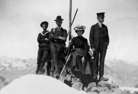 europe, switzerland, engadine, family 1902
