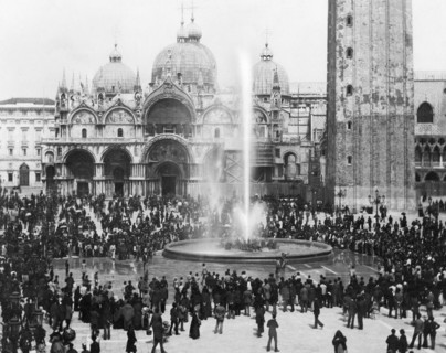 italy, veneto, venice, piazza san marco, fountain 1887