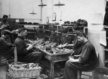 footwear indsutry, 1910-1920