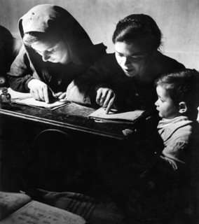people learning to read